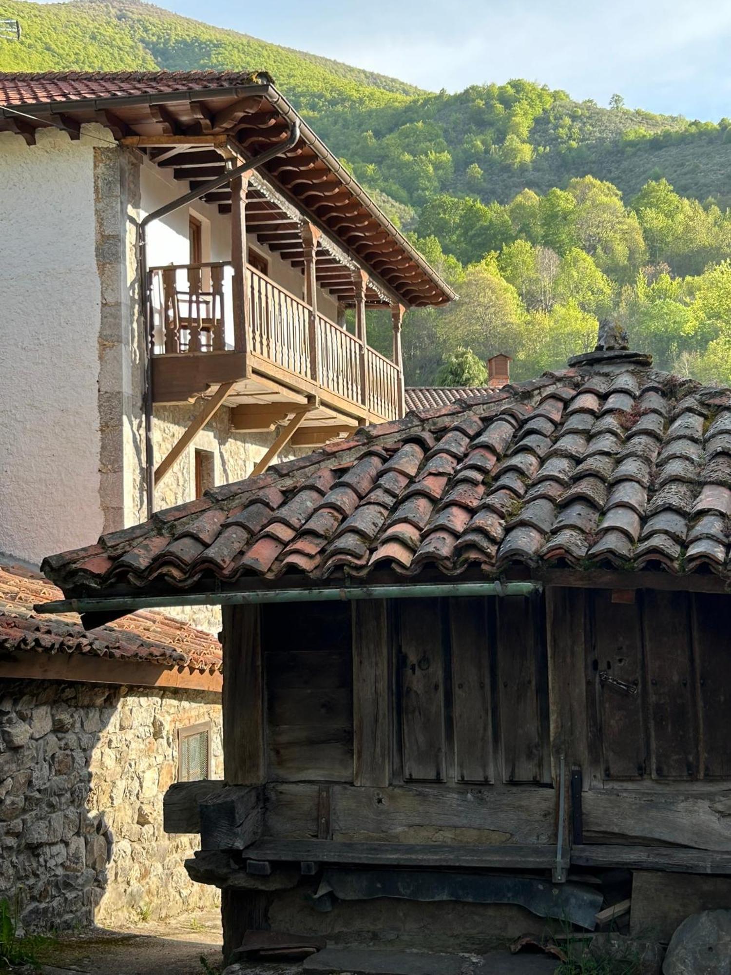 La Balconada De Valdeon Posada De Valdeon Exterior foto